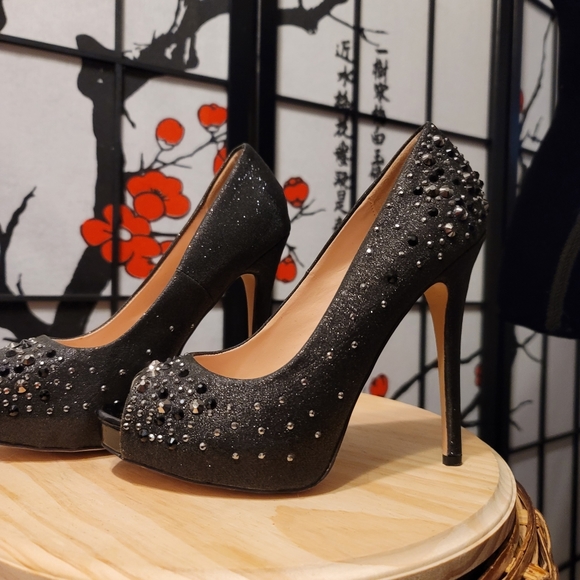 HEIRESS FABULICIOUS BY PLEASER STUNNING GREY SATIN JEWELED HEELS/SIZE 6 - Picture 12 of 15